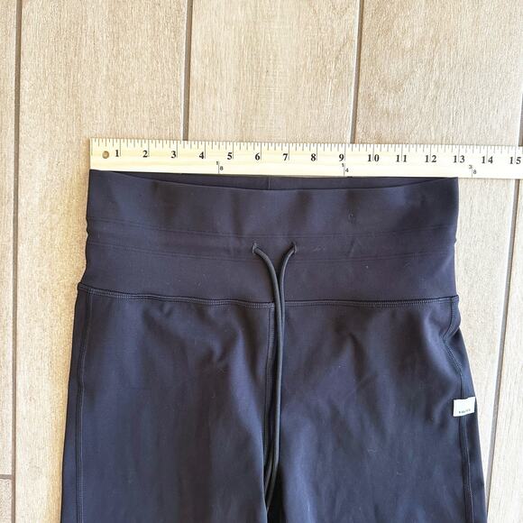 Vuori Womens Daily Shorts Medium High Waist Drawstring Bike Black Athleisure - Picture 5 of 7